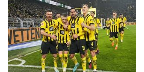 Le Borussia Dortmund s'impose face au VfL Borussia Mönchengladbach 2-0